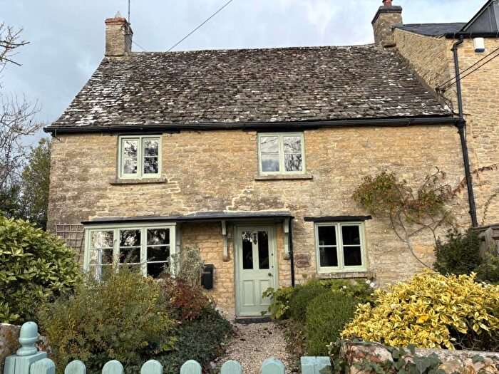 3 Bedroom Semi-Detached House To Rent In Green End, Chadlington, OX7