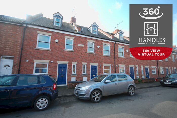 5 Bedroom Terraced House To Rent In New Street, Leamington Spa, Warwickshire, CV31