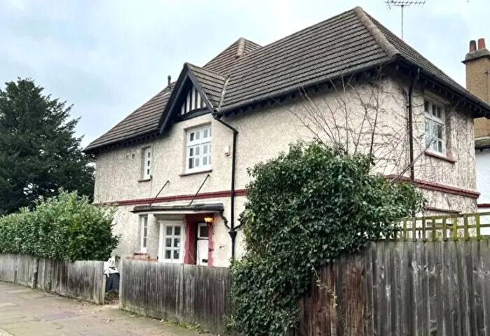 5 Bedroom Detached House For Sale In West Ealing, W13