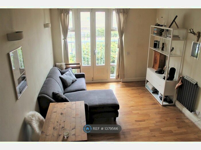 1 Bedroom Flat To Rent In Fairfield Road, London, E3
