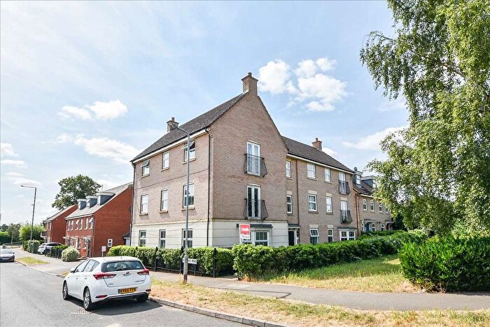 2 Bedroom Flat To Rent In Burywell Road, Wellingborough, NN8