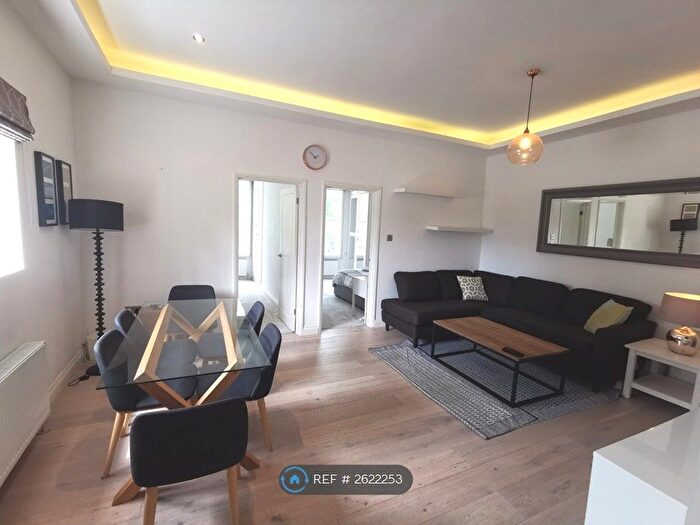 2 Bedroom Flat To Rent In Sussex Way, London, N7