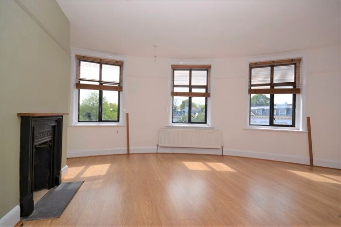 2 Bedroom Flat To Rent In Wellington Road, Brighton, BN2