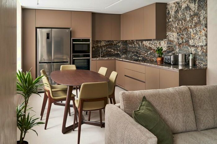 3 Bedroom Flat To Rent In Great Portland Street, London, W1W