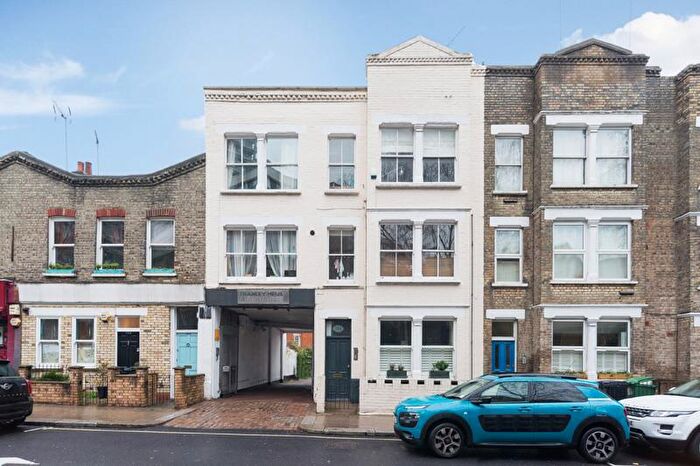 2 Bedroom Flat To Rent In Fleet Road, NW3