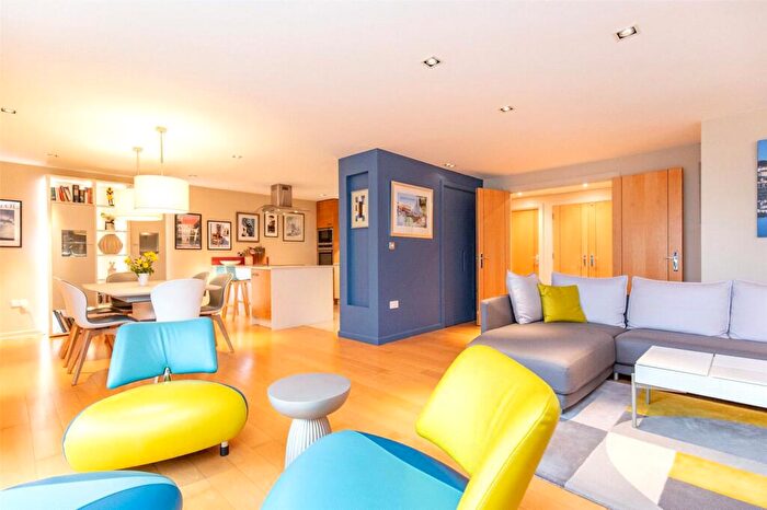 3 Bedroom Apartment To Rent In Liberty Gardens, Caledonian Road, Bristol, BS1