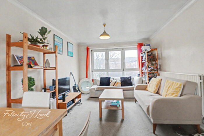 3 Bedroom Apartment To Rent In Rosebank Gardens, London, E3