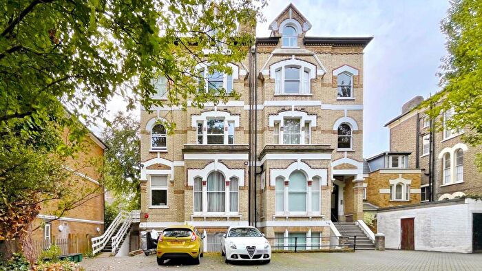 2 Bedroom Flat To Rent In Hornsey Lane, Highgate, N6