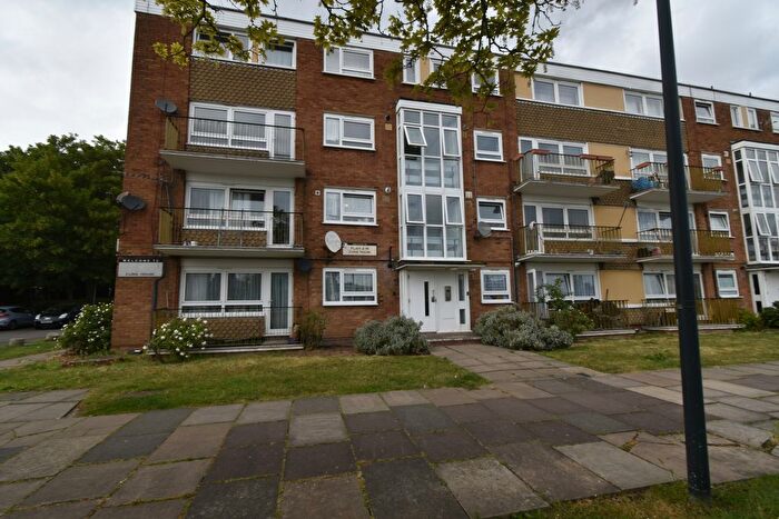 3 Bedroom Flat For Sale In Havenwood, HA9