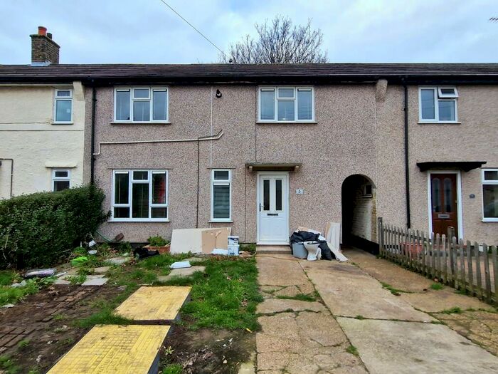 3 Bedroom Terraced House To Rent In Tennyson Avenue, Southend On Sea, SS2