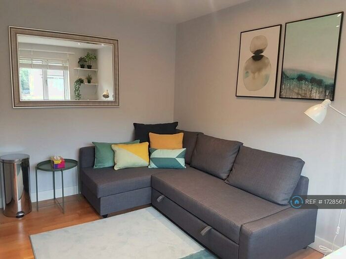 2 Bedroom Flat To Rent In Canada Water, London, SE16