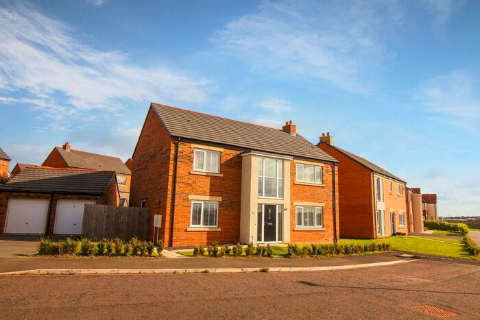 4 Bedroom Detached House To Rent In Highfield Place, Killingworth Village, Newcastle Upon Tyne, NE12