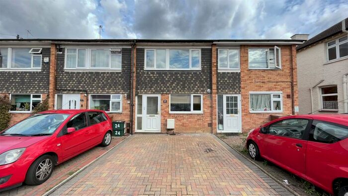 3 Bedroom Terraced House To Rent In St. James Avenue, Sutton, SM1