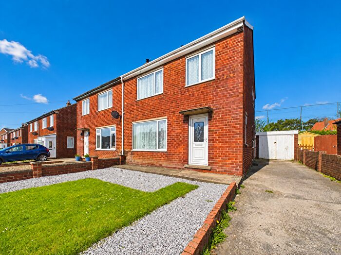 3 Bedroom Semi-Detached House For Sale In Mount Pleasant, Whitby, YO22