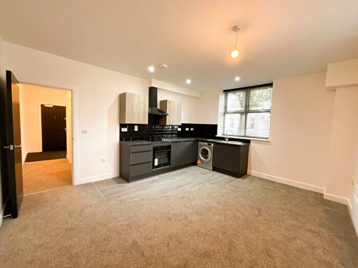 2 Bedroom Flat To Rent In The Old Court House, DN1