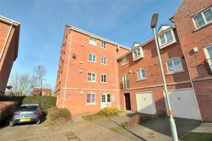 2 Bedroom Flat To Rent In Henry Bird Court, Northampton, NN4