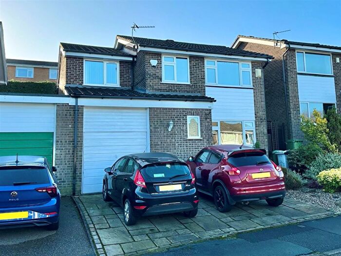 4 Bedroom Detached House For Sale In Chantry Road, Disley, Stockport, SK12