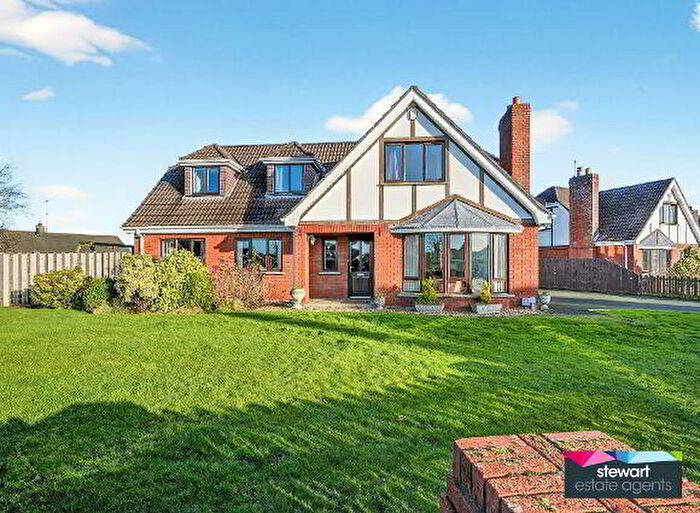 5 Bedroom Detached Chalets For Sale In Kensington Manor, Dollingstown, BT66