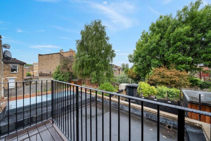 1 Bedroom Flat To Rent In Stoke Newington, London, N16