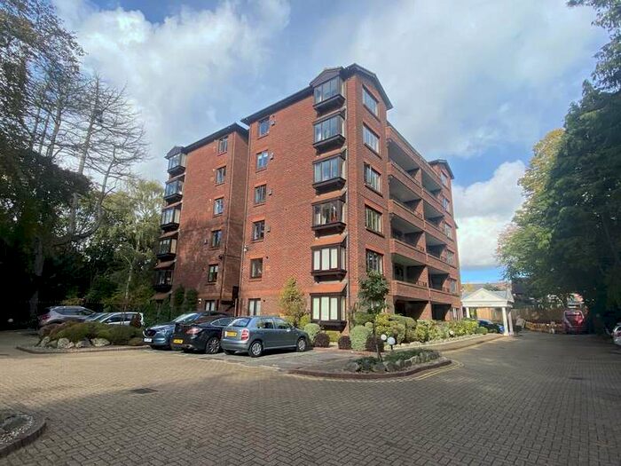 2 Bedroom Flat To Rent In Branksome Park, Poole, Dorset, BH13
