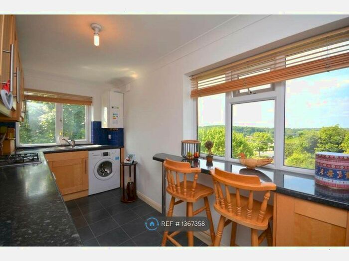 2 Bedroom Maisonette To Rent In Rose Court, Chesham, HP5