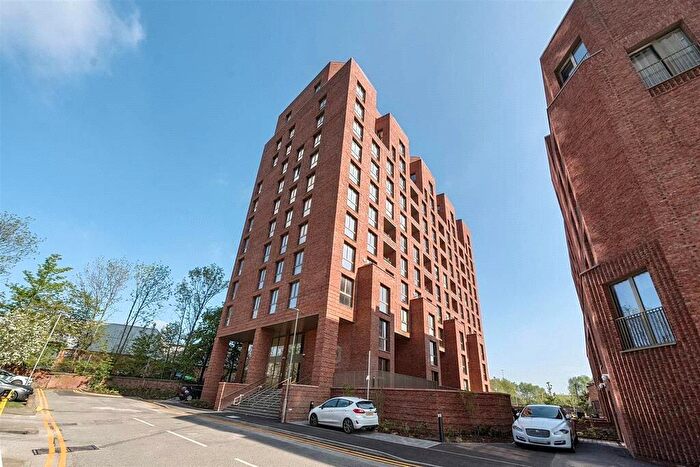 3 Bedroom Apartment To Rent In Talbot Road, Old Trafford, Manchester, M16