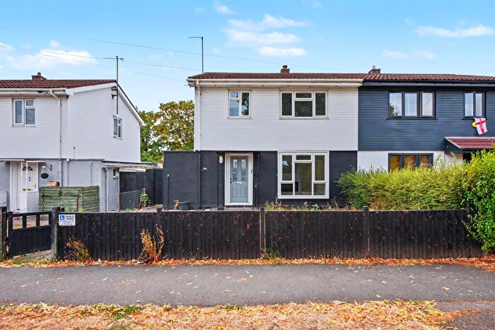 3 Bedroom Semi Detached House For Sale In Coldnailhurst Avenue, Braintree, Essex, CM7