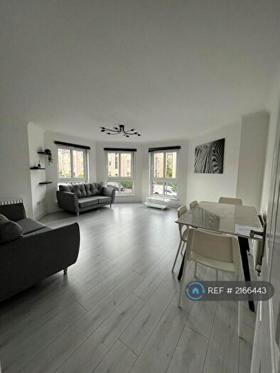 2 Bedroom Flat To Rent In St Clair Road, Edinburgh, EH6