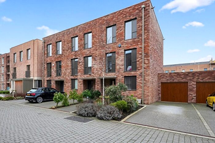 3 Bedroom Town House For Sale In Robert Street, York, YO23