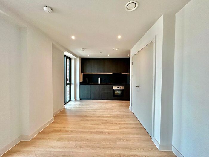 1 Bedroom Flat To Rent In Dutton Street, Manchester, M3