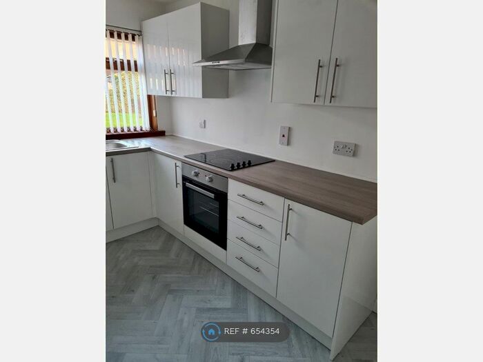 2 Bedroom End Of Terrace House To Rent In Sundrum Pl, Kilwinning, KA13