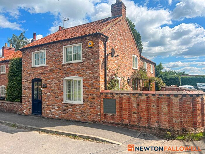 4 Bedroom End Of Terrace House For Sale In High Street, Collingham, NG23