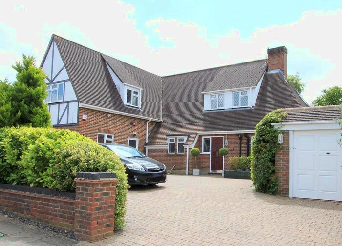 5 Bedroom Detached House To Rent In Cambridge Road, North Uxbridge UB8
