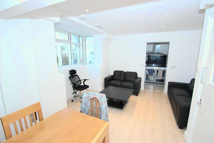 7 Bedroom Property To Rent In Grays Road, Headington, Oxford, OX3
