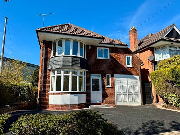 4 Bedroom Detached House For Sale In Bagnell Road, Kings Heath, Birmingham, B13