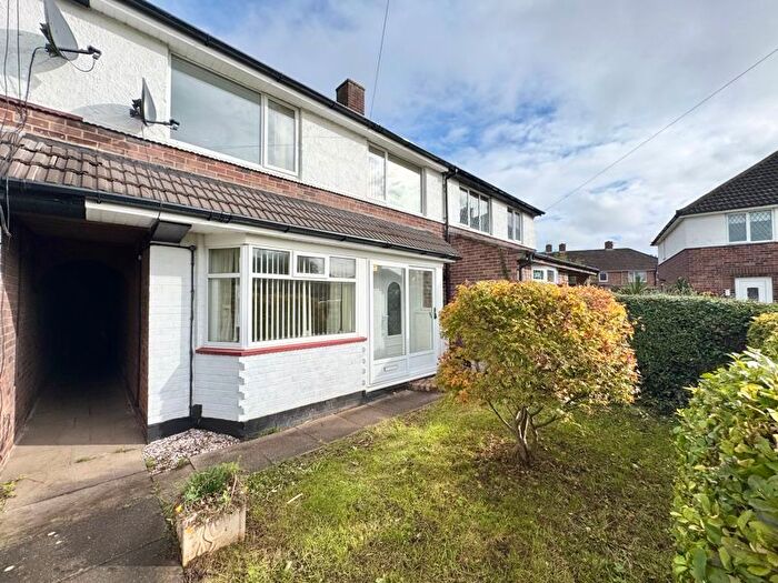 3 Bedroom Terraced House To Rent In Mendip Avenue, Scartho, DN33