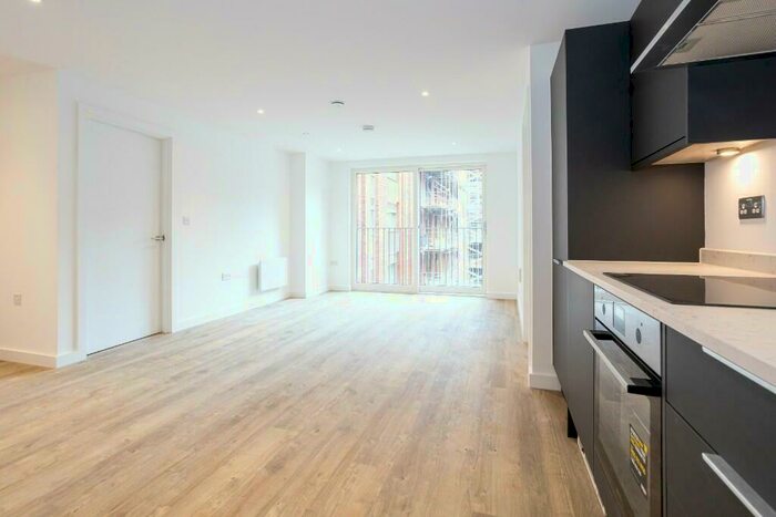 2 Bedroom Flat To Rent In Hairpin House, Bradford Street, Birmingham, B12