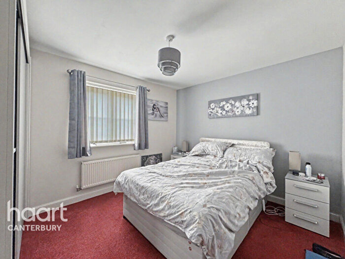 2 Bedroom Apartment For Sale In Blackthorn Road, Canterbury, CT3