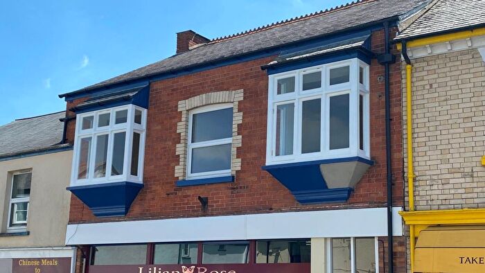 2 Bedroom Flat To Rent In Well Street, Great Torrington, Devon, EX38