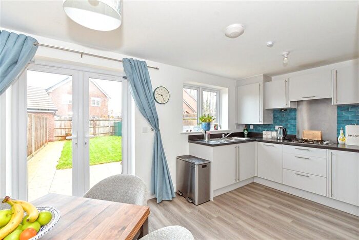 3 Bedroom Terraced House For Sale In Legg Vale, Chichester, West Sussex, PO20
