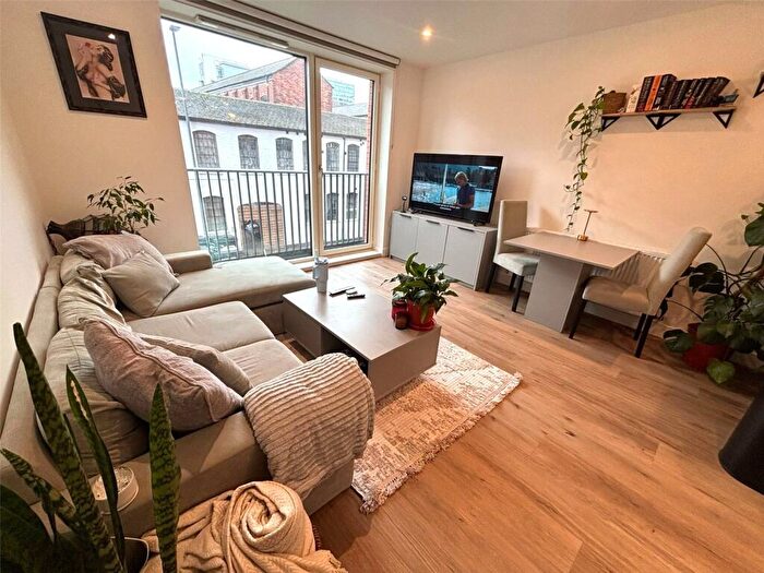 2 Bedroom Apartment To Rent In The Barker, Snow Hill Wharf, Shadwell Street, Birmingham, B4