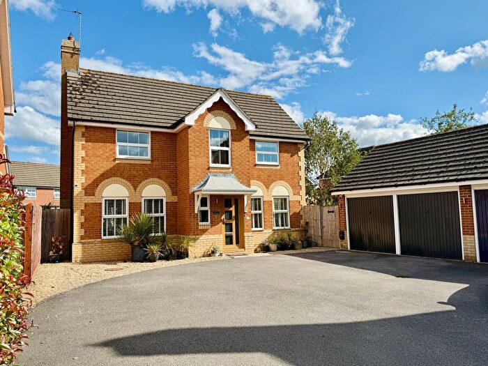 4 Bedroom Detached House For Sale In Prestwick Burn, Didcot, OX11