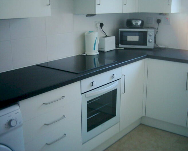 1 Bedroom Flat To Rent In Kings Road, Kings Road, Brighton, BN1