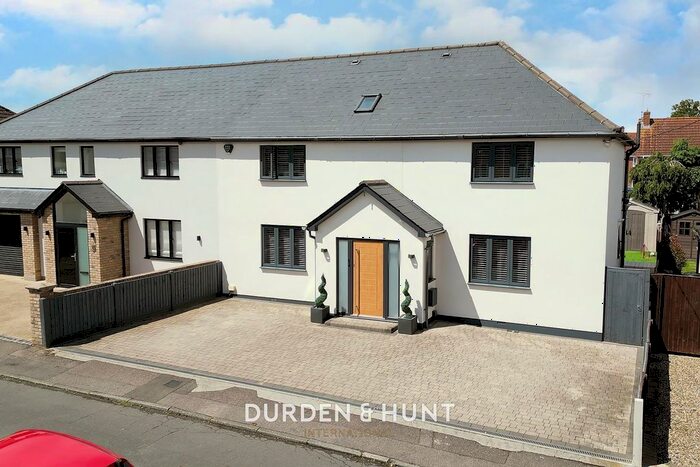 4 Bedroom Semi-Detached House For Sale In Glebe Road, Ongar, CM5