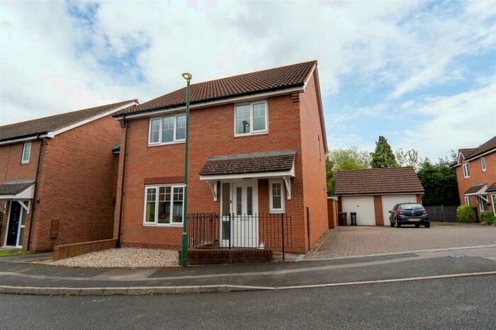 4 Bedroom Detached House To Rent In Edwardian Close, Solihull, Solihull, B90