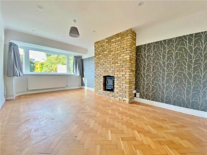 3 Bedroom Semi-Detached House To Rent In Hospital Bridge Road, Twickenham, TW2