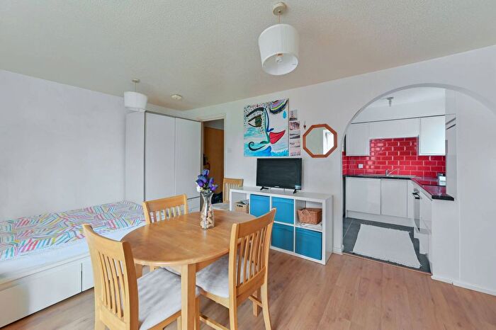 Studio To Rent In Gilpin Close, Mitcham, CR4