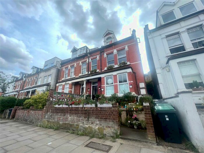 2 Bedroom Maisonette To Rent In Cecile Park, Crouch End, London, N8