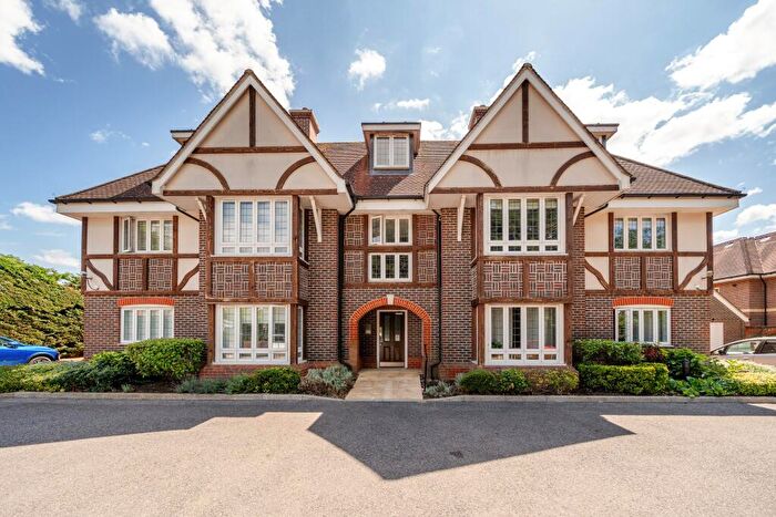 2 Bedroom Flat To Rent In Shoppenhangers Road, Maidenhead, SL6