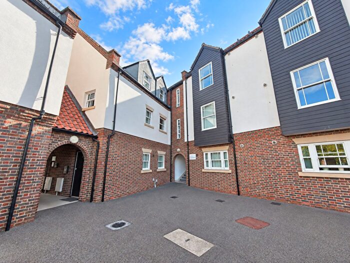 1 Bedroom Apartment To Rent In Hopmans Court, King's Lynn, PE30